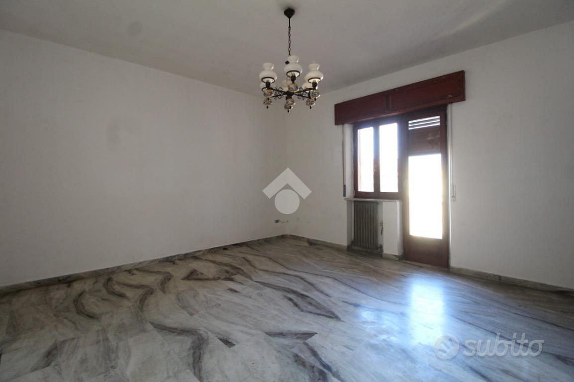 3 LOCALI A VILLA SAN GIOVANNI - Altro