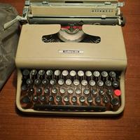 OLIVETTI LETTERA 22