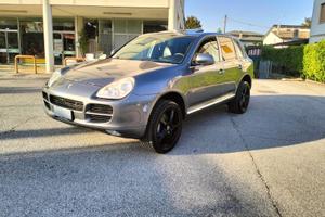 Porsche Cayenne 4.5 cat S