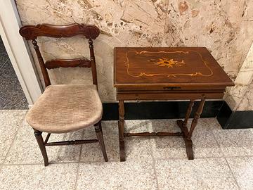 Set scrittoio e sedia