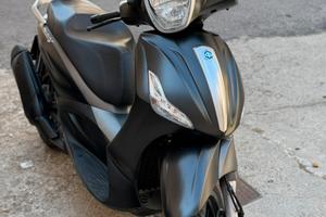 Piaggio beverly sport touring 350