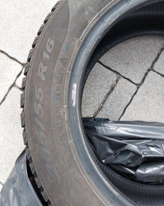 Gomme invernali Pirelli 205/55/R16
