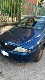 ypsilon elefantino.