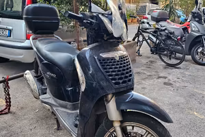 scooter scarabeo 200 ie