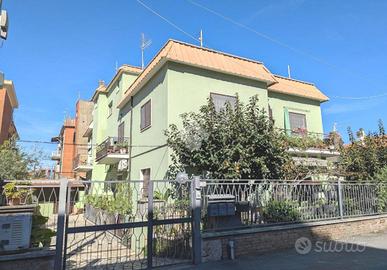 2 LOCALI A CIAMPINO