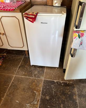 Frigorifero HiSense 90 litri