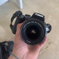 Canon 1100D reflex q8-55+ obiettivo 70-300