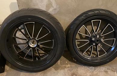 Ducati diavel cerchi perfetti, scarico originale