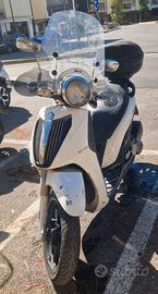 Piaggio Carnaby Cruiser 300 – 2010 - 37000 km