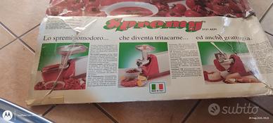 Macchina per pomodori