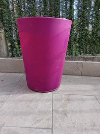 VASO ALTO "ZAMORA" fuxsia, polietilene