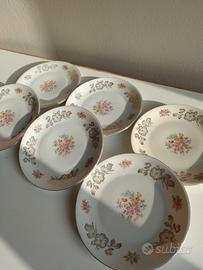 Sei piattini da dessert in porcellana di Bavaria. 