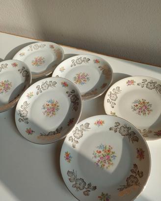 Sei piattini da dessert in porcellana di Bavaria. 