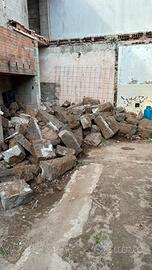 Pietre di basalto varie misure - 5mt cubi totali