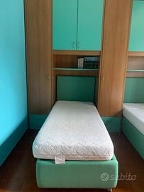 Letti contenitori con testiera in pelle