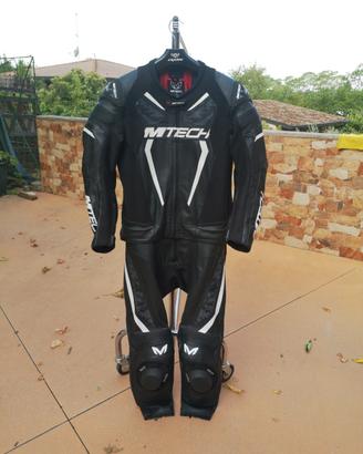tuta moto 52 divisibile come NUOVA in pelle