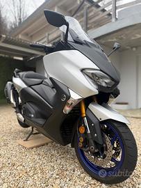 Yamaha TMax sx abs
