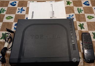 Videoregistratore VHS Toshiba V-705W + accessori 