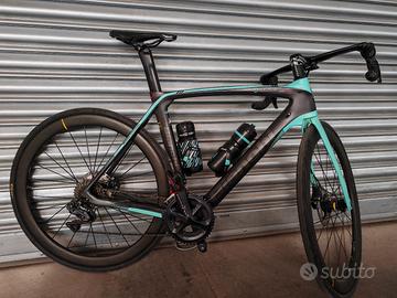 Bianchi XR3 tg 55 Mavic Carbon + Vision Metron