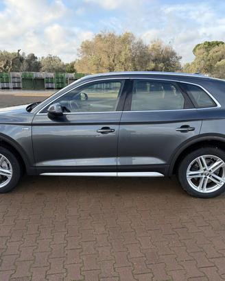 Audi Q5 2.0 TDI quattro S tronic S line plus