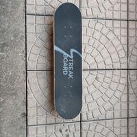 Skateboard streak board