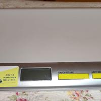 Bilancia pesa bambini neonati LAICA 