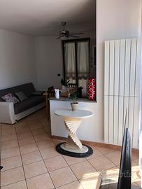 Trilocale arredato 2 camere e 2 bagni