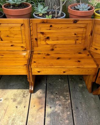 Panca Angolare in Legno con Contenitore