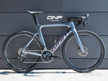 Bici da corsa GIANT PROPEL ADVANCED DISC 1