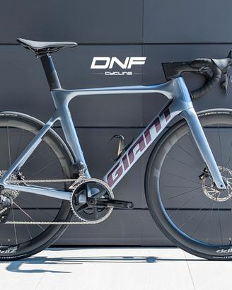 Bici da corsa GIANT PROPEL ADVANCED DISC 1