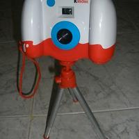 Fotocamera Giocattolo con Cavalletto KINDER Nuova