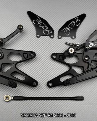 Pedane arretrate Valtermoto regolabili Tipo 1 5 nere per Yamaha