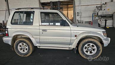 ricambi pajero v20 gls 2.5