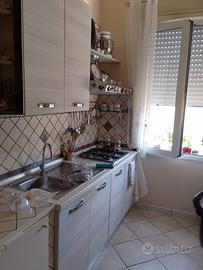 cucina e tavolo