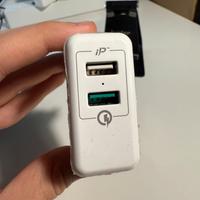 Caricabatterie rapido Spigen doppia porta USB