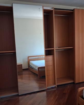 Armadio per camera da letto a 4 ante scorrevoli