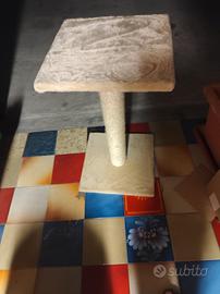 cuccia x gatto più tiragraffi