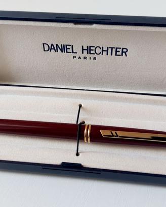 Penna stilografica Daniel Hechter resina/oro 18 kt