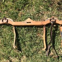Giogo antico in legno per buoi