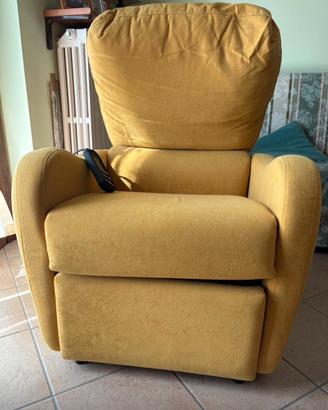 Poltrona elettrica alzapersone con recliner