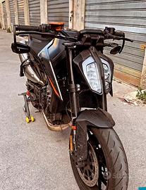 Ktm 890