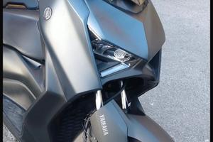 Yamaha X-Max 300
