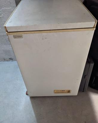 Pozzetto congelatore Indesit