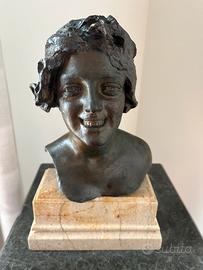 busto di bronzo “donna che ride” G. Renda