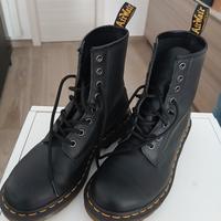 Dr. Martens stivaletti