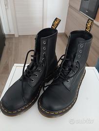 Dr. Martens stivaletti