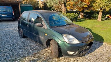 ford fiesta benzina 2005