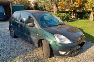 ford fiesta benzina 2005