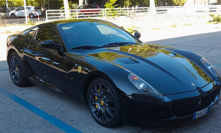 Ferrari 599 gtb PERMUTE