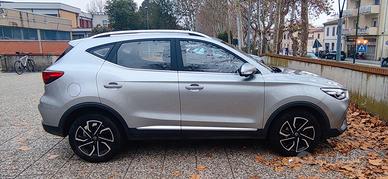 MG ZS 1.5L LUXURY colore Silver